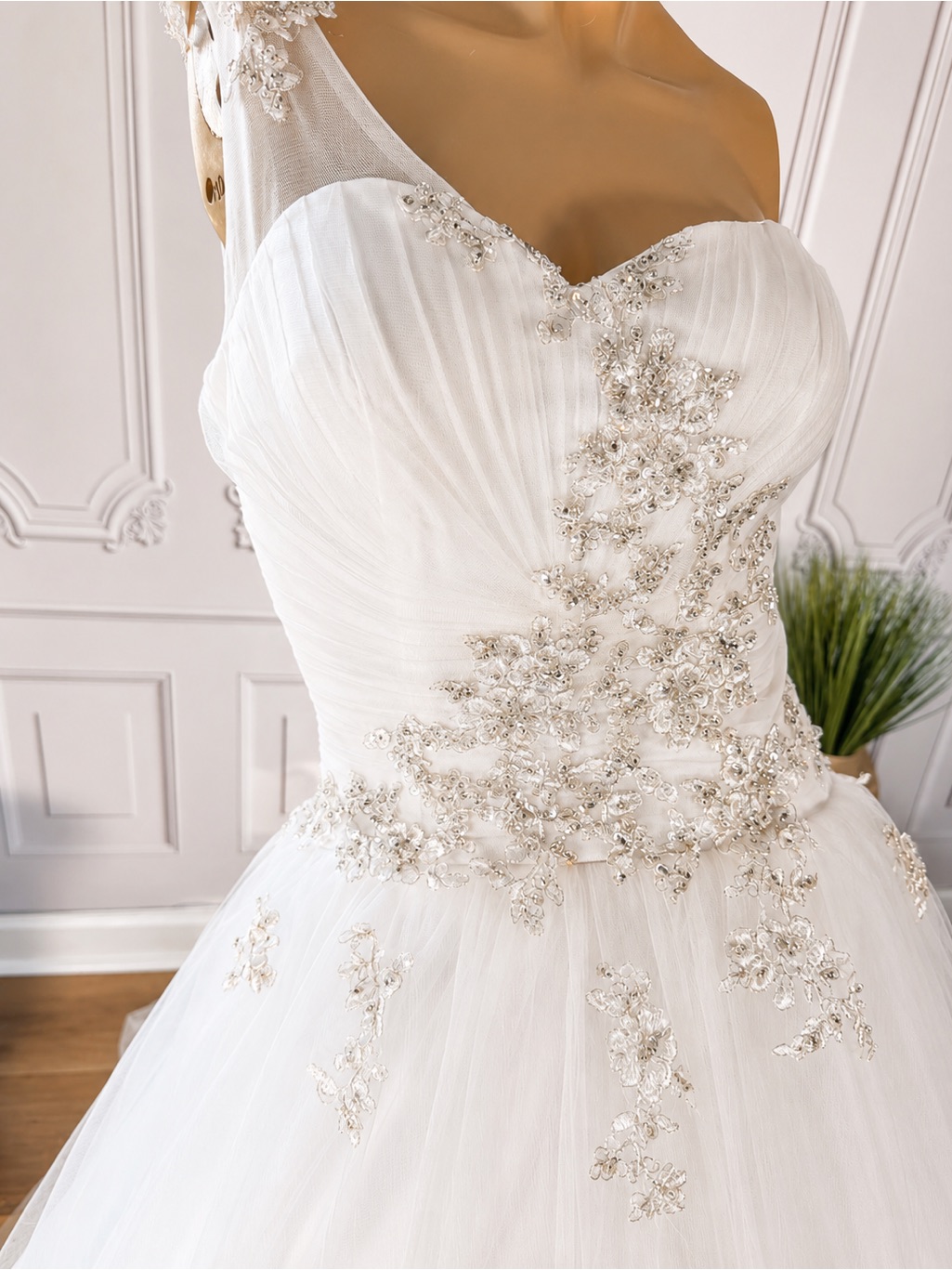 Unbranded One Shoulder Ball Gown Wedding Dress Small Beaded Tulle Bridal